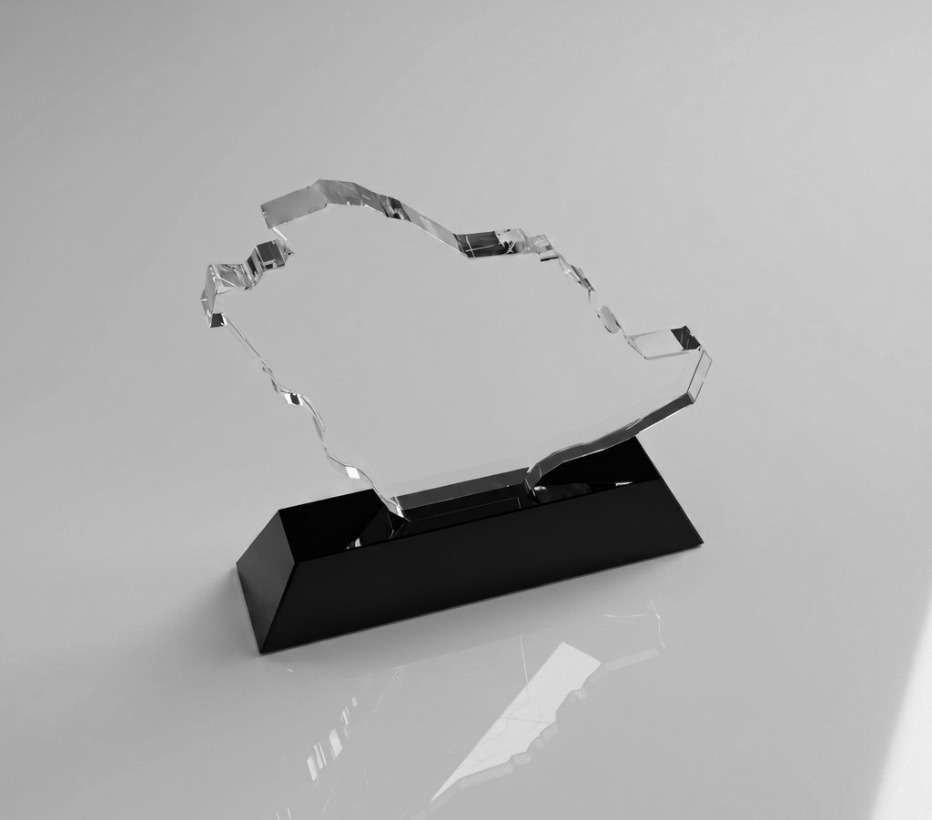 SH8016 - Saudi Map Crystal - 02.jpg