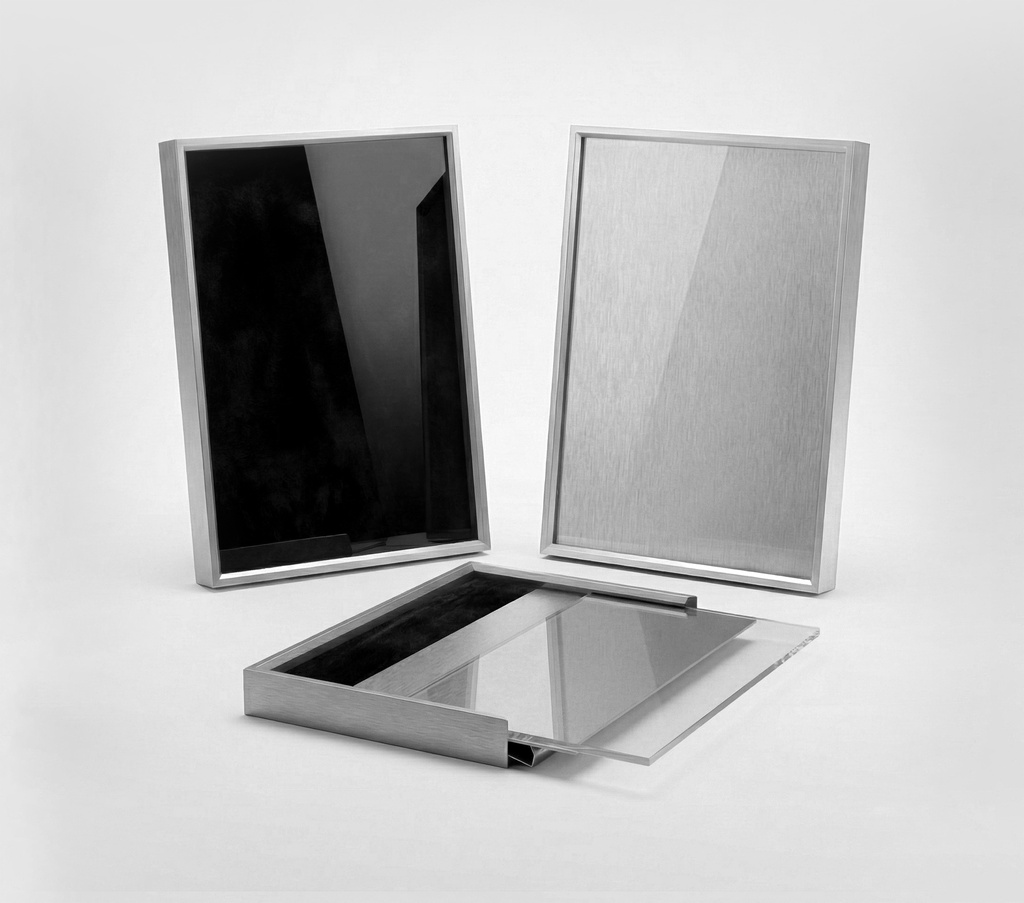 SHC1103 -Frame Plaque Silver - 04.jpg