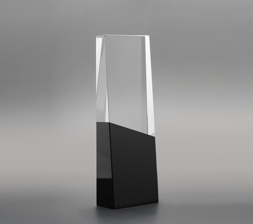 [SH3015] The Ebonglo trophy features a tall, clear crystal body with a glossy black base. creating a subtle two-tone effect giving it a modern look, perfect for honoring standout achievements.