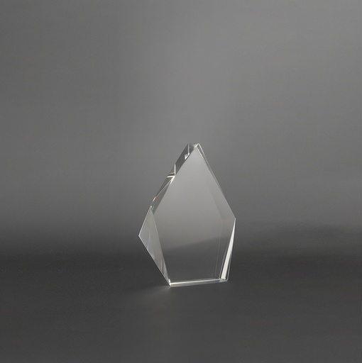 [SH4204] The PentaGem crystal showcases a pentagonal shape with sharp edges for a striking look. made from premium K9 crystal providing a clarity for engraved messages or images. Available in various sizes, it enhances any award or decorative purpose.