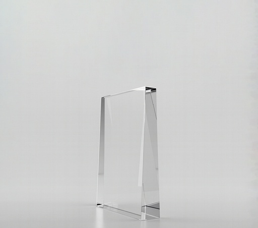 [SH4209] The Vertishine crystal trophy is made from high-quality lead-free K9 crystal, featuring a sleek taper-sided design. Its flat faces and clear base enhance its style, offering versatile customization options. Available in multiple sizes, it’s a modern choice for awards or decorative displays.